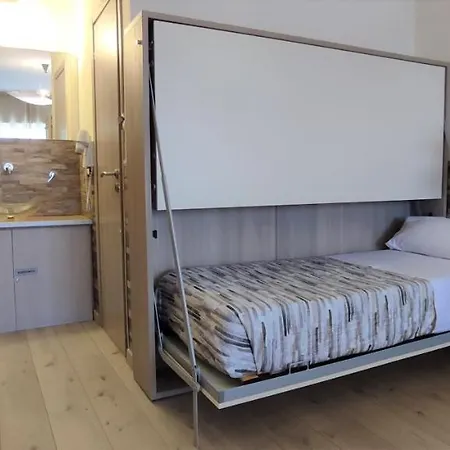 Nitto House Бари